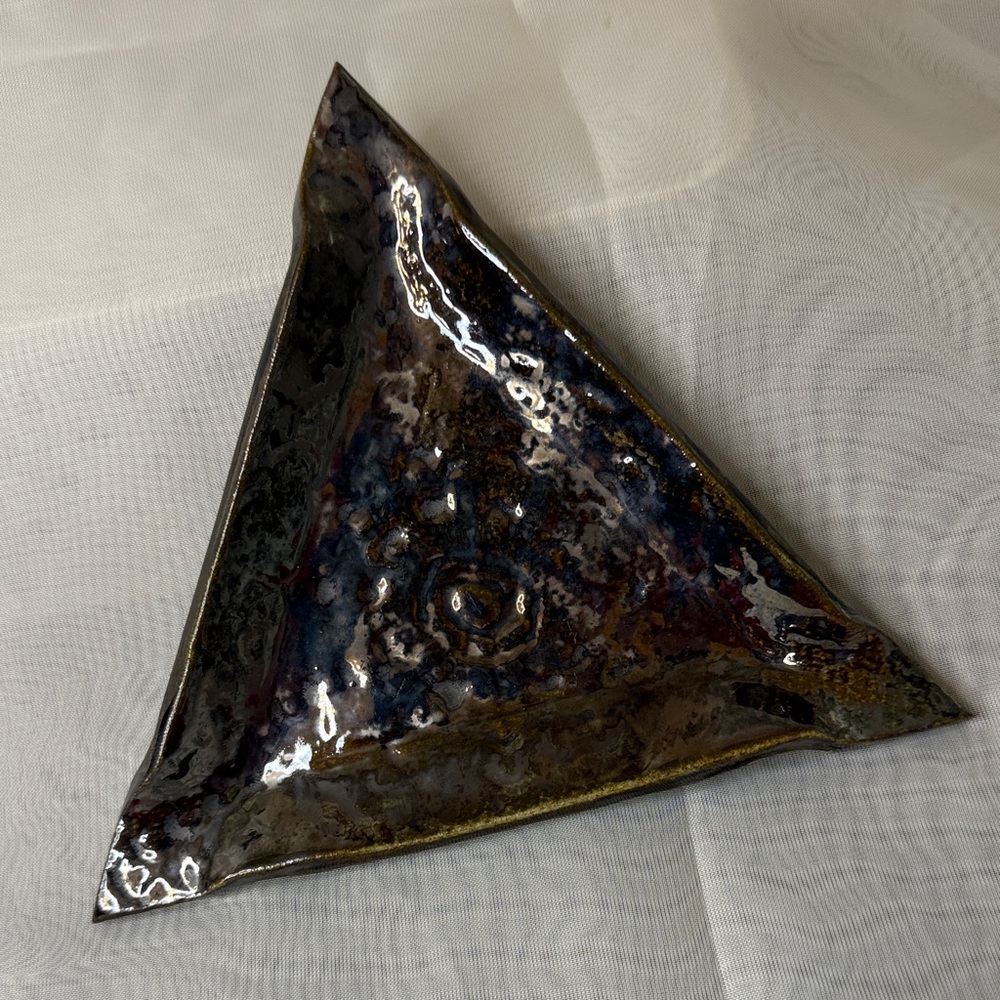Ceramic Triangle Dish - Dark Metallic